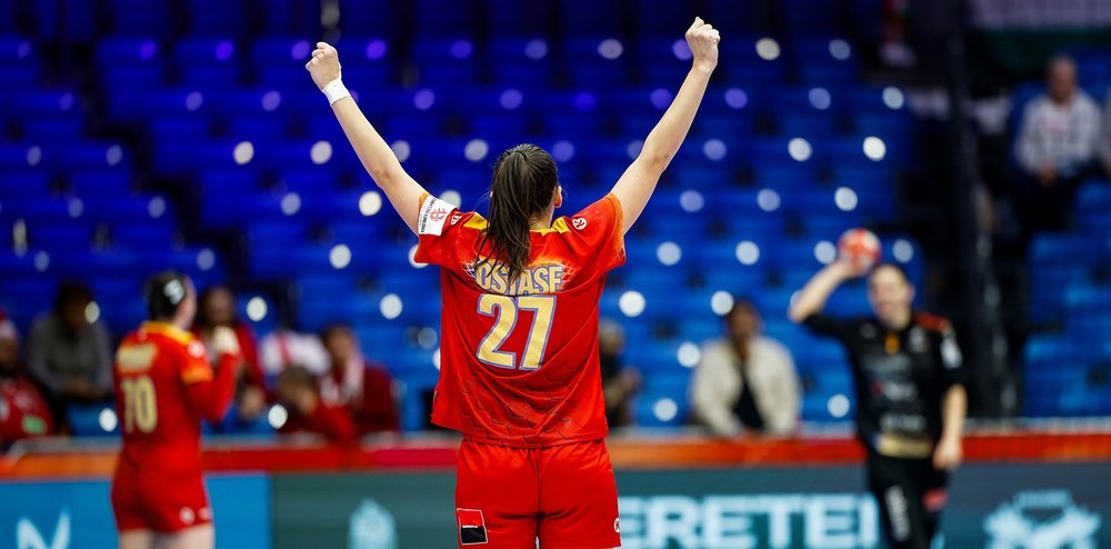 Experții EHF, uluiți de victoria României de la Campionatul European de handbal. Cum pot tricolorele să prindă semifinalele
