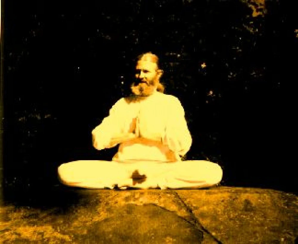 Viața pustnicilor retrași în grotele din Carpați. Peșterile lor, mărturii ale unei lumi dispărute