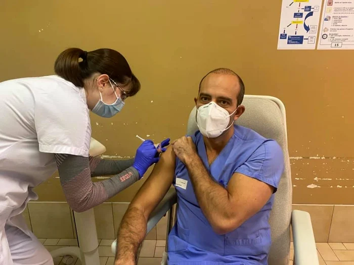 Alexandru Mischie s-a vaccinat împotriva noului coronavirus FOTO: facebook.com/MischieAlex