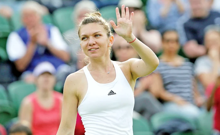 Simona Halep s-a calificat pentru a doua oară în carieră în optimile de finală la WimbledonFoto: AP