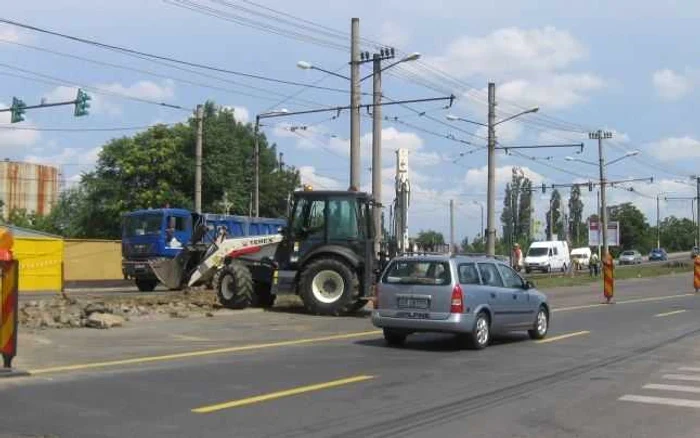 Pe pod încă se lucrează FOTO arhivă