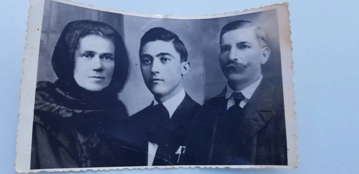 părinţii lui constantin comănescu