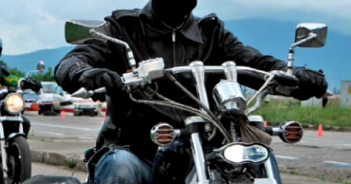 Invazie de motociclişti pe Valea Prahovei