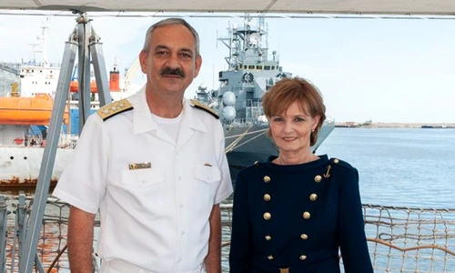 1 82163 original jpg png