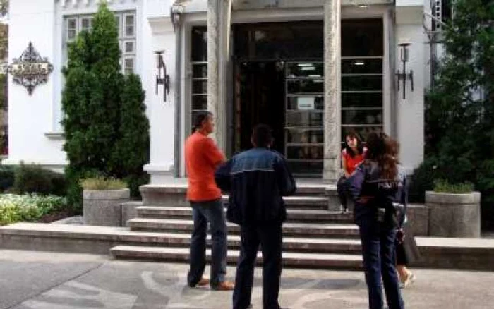 Piteşti: Spargere la Casa Căsătoriilor din Piteşti