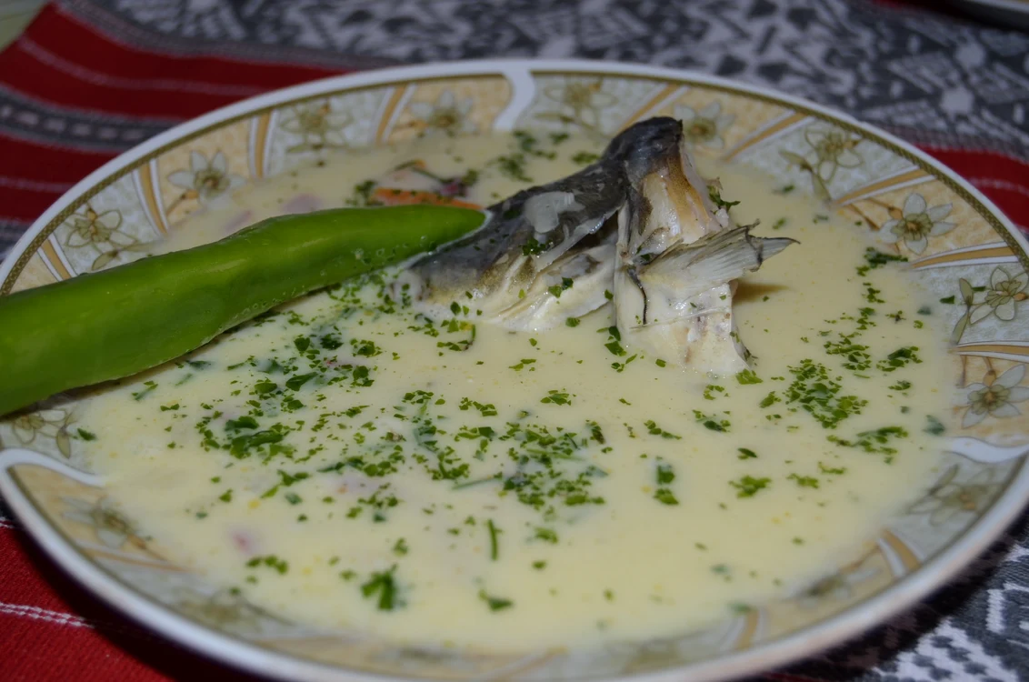 
    Borş de peşte  