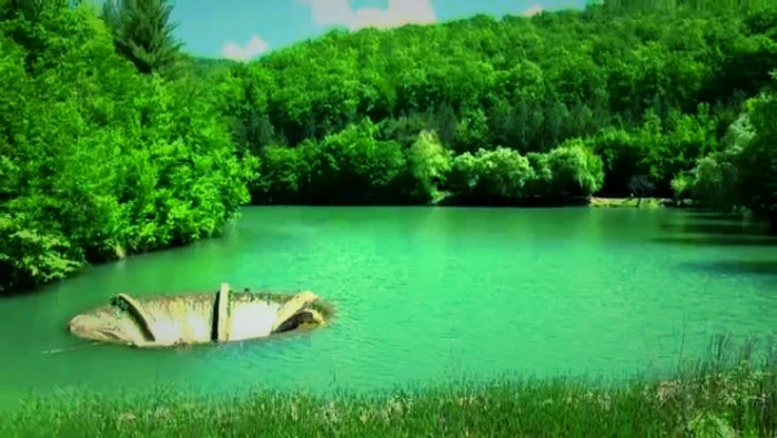 Lacul Vida, o minune a naturii - sursa foto-turism.bzi.ro