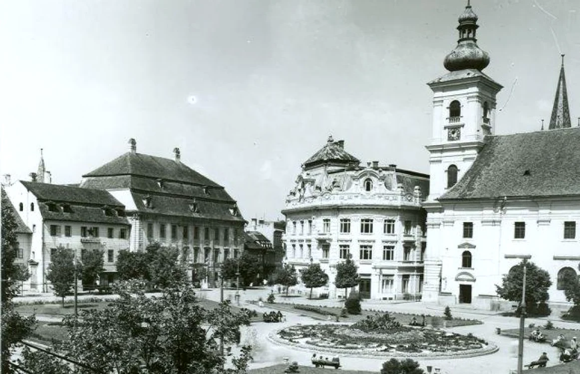 Piata Mare in anii 50, fotografie de Emil Fischer/ Foto razvanpop.ro