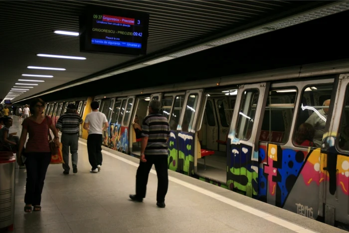 Programul metroului va fi prelungit pentru meciul de diseară FOTO Adevărul