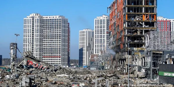 Centru comercial din Kiev distrus de o rachetă