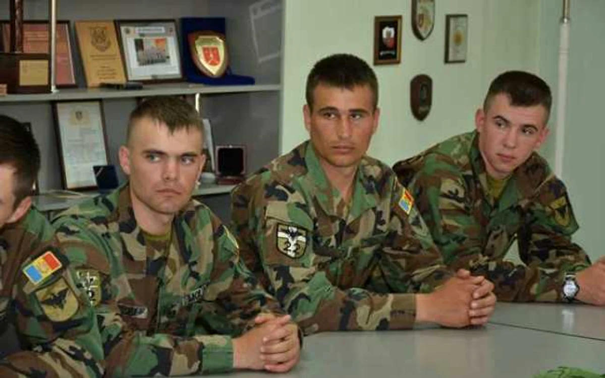 FOTO army.md
