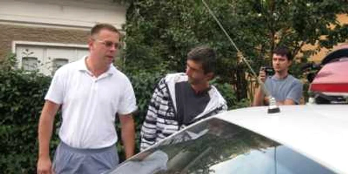 Botoşani: Un tânăr a vrut să se arunce de pe bloc!