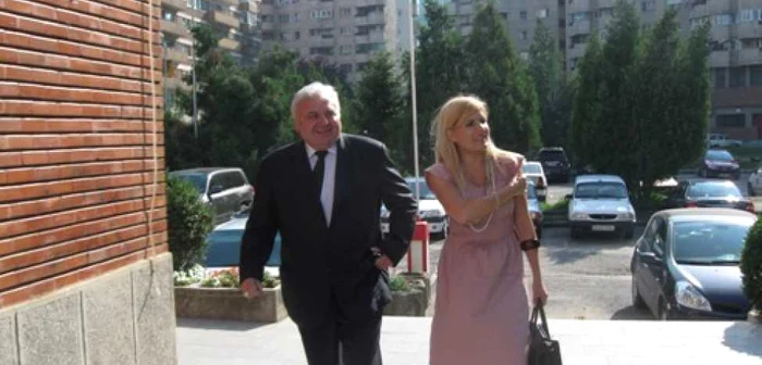 Reşiţa: VIDEO Elena Udrea s-a rătăcit în munte cu tot cu hartă şi GPS (GALERIE FOTO)