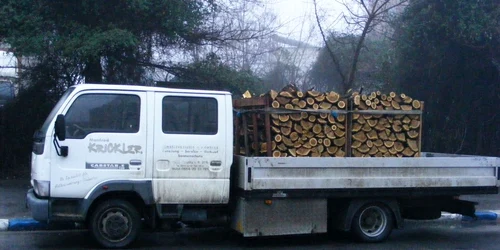 SPAPS Severin achită ajutoarele pentru încălzirea cu lemne