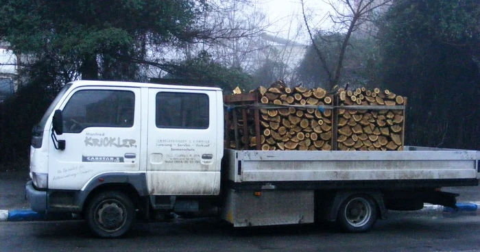 SPAPS Severin achită ajutoarele pentru încălzirea cu lemne