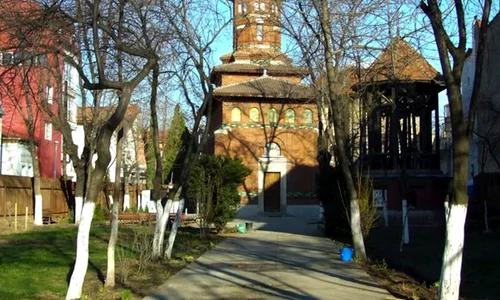 cea mai mica catedrala din lume starda polona jpg