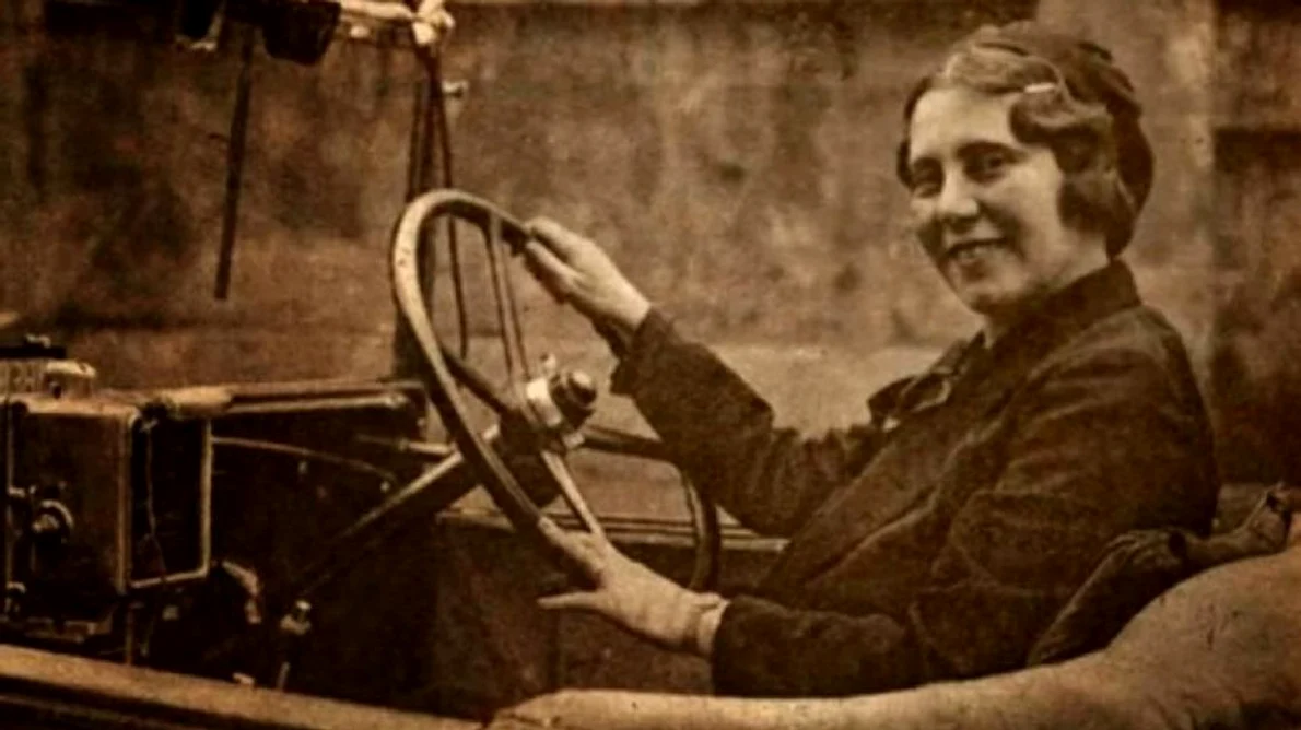 Cum s a emancipat femeia in societatea romaneasca, de la 1930 pana astazi jpeg