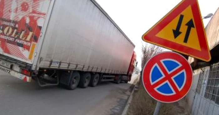 Craiova: Circulaţia va fi restricţionată mâine pe strada A.I. Cuza