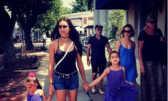 Adriana Lima Instagram Valentina Sienna jpeg