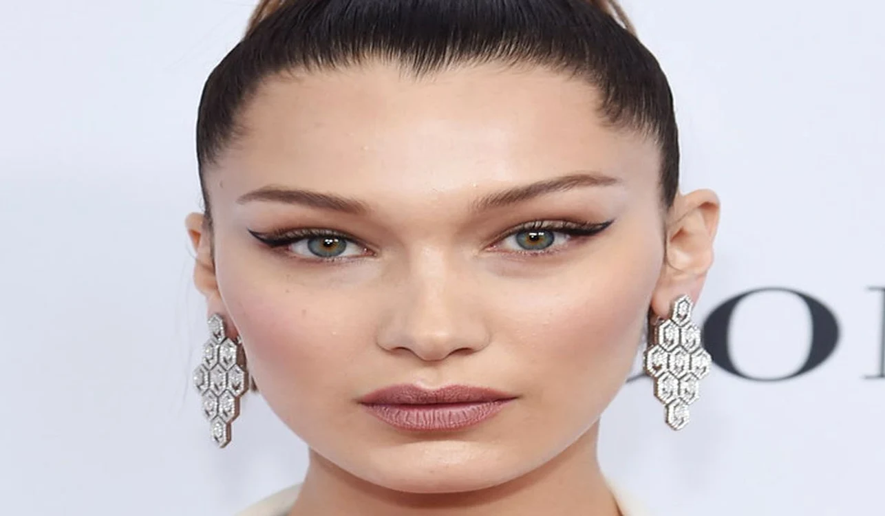 Bella Hadid este un etalon de frumusețe pentru multe femei