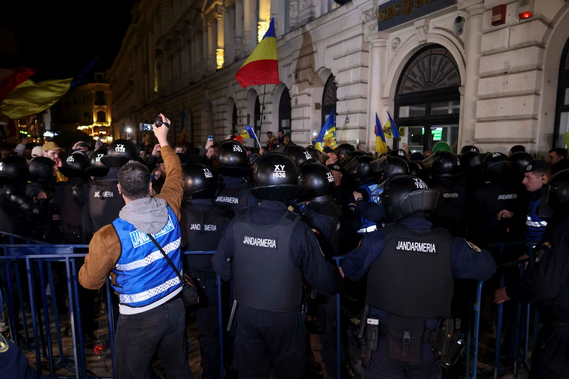 Interzicerea candidaturii lui Georgescu a dus la proteste FOTO Inquam Photos/George Călin