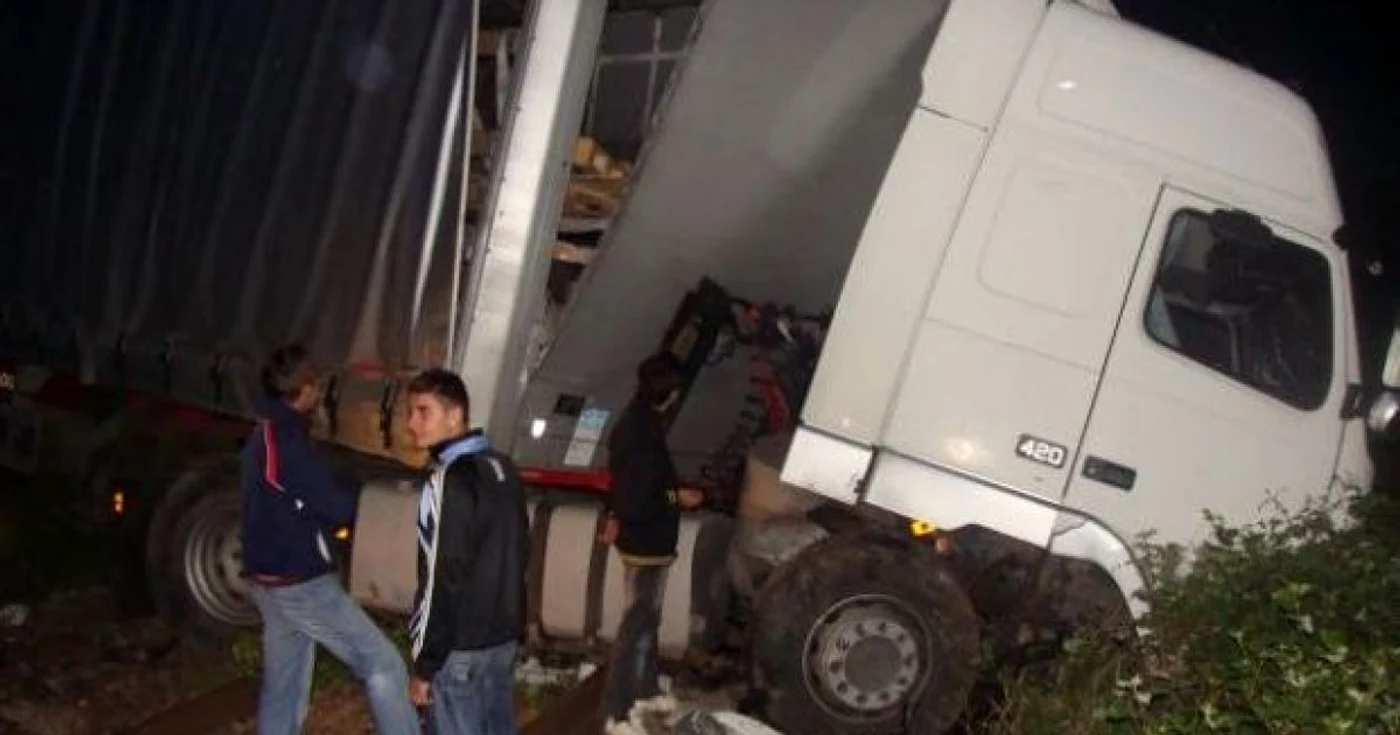 În accident au fost rănite două persoane