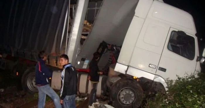 În accident au fost rănite două persoane