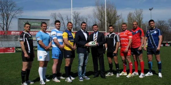 Căpitanii celor 8 echipe participante la Superliga de rugby * Foto: Marian Burlacu