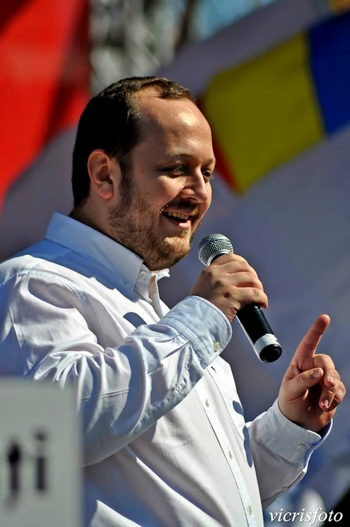 
    Adrian Papahagi este lector la catedra de engleză a Facultății de Litere, la Universitatea „Babeș-Bolyai”FOTO Facebook  