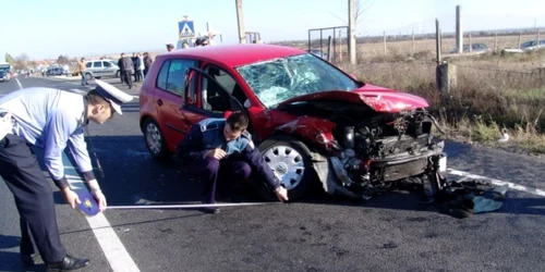Maşinile au fost distruse în urma accidentului