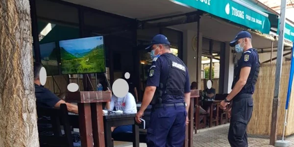 controale pe terasele din Salaj in vreme de pandemie foto jandarmeria salaj