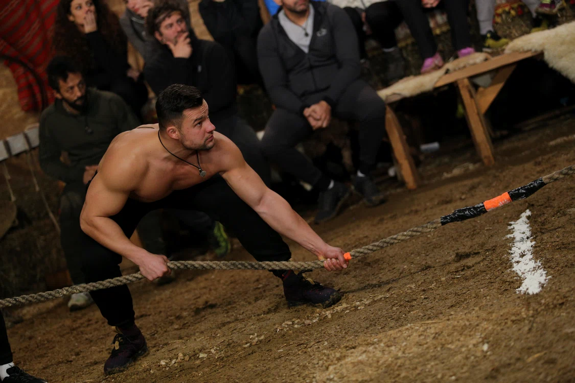 Concurentul se descrie ca fiind un bun antreprenor, nu doar un bărbat pasionat de sport 