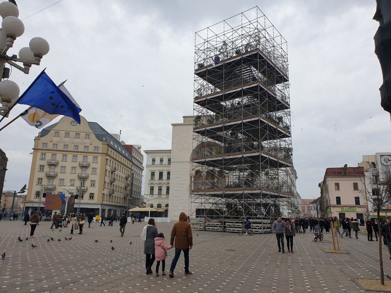 Turnul Pepinieră, cea mai controversată instalație din Timișoara 2023, are mare succes la vizitatori
