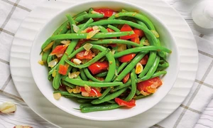 salata calda de fasole jpg