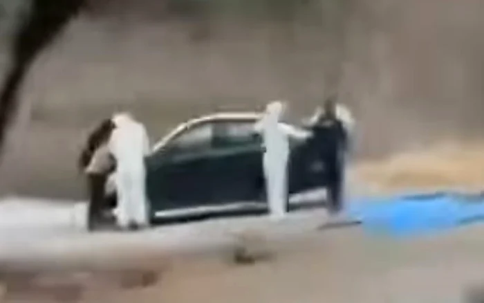 Trupurile mutilate au fost descoperite într-o maşină abandonată. Foto: captură video