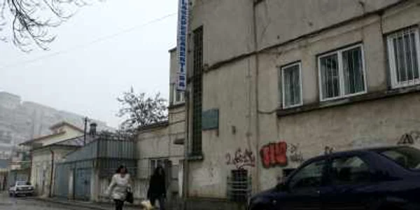 Mulţi dintre angajaţii societăţii au fost concediaţi 