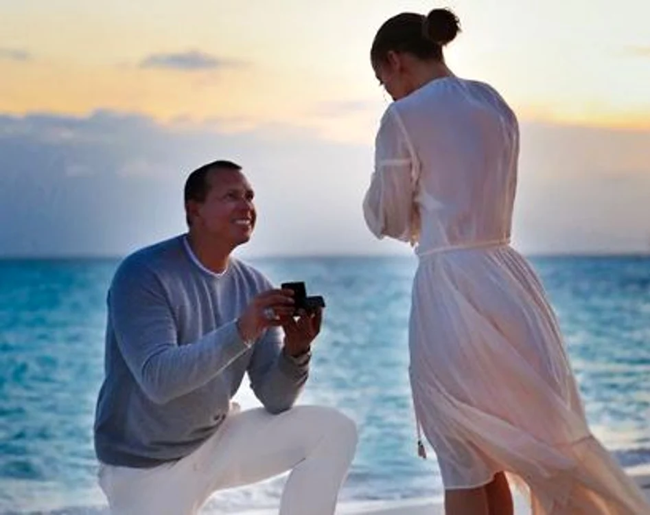 Momentul în care Jennifer Lopez a fost cerută în căsătorie de Alex Rodriguez Foto: Instagram