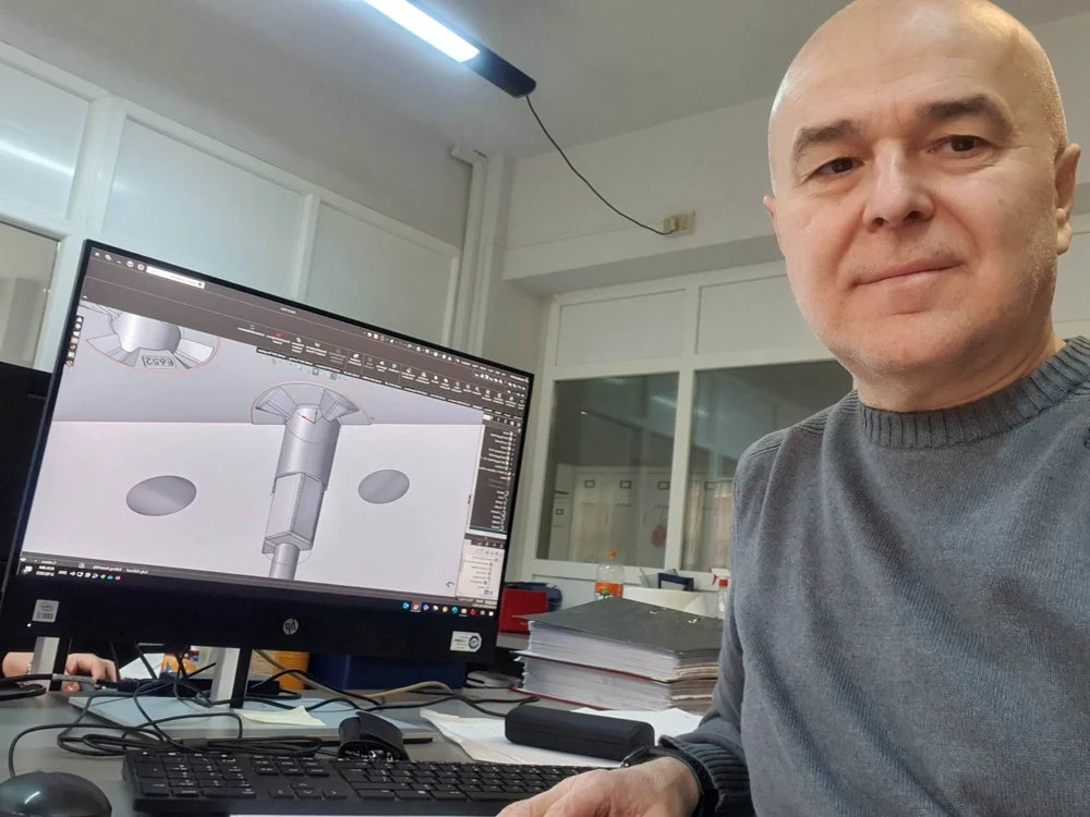 Gabriel se numără printre cei mai pricepuți ingineri proiectanți FOTO arhivă personală