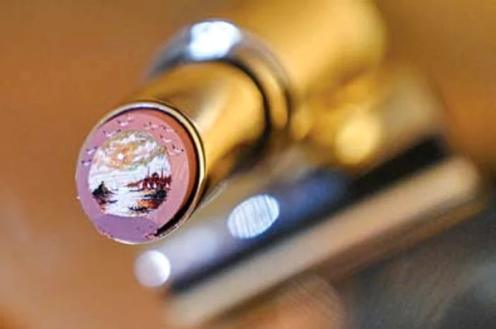 Și rujul poate fi transformat într-o capodoperă