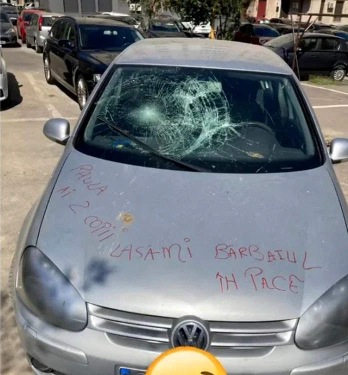 Mașina amantei a fost vandalizată / foto: ziua de constanta