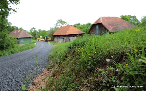 Comuna Bătrâna din Hunedoara Foto Daniel Guță ADEVĂRUL (239) JPG