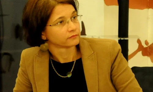 Lux, modă și identitate socială în Balcani jpeg