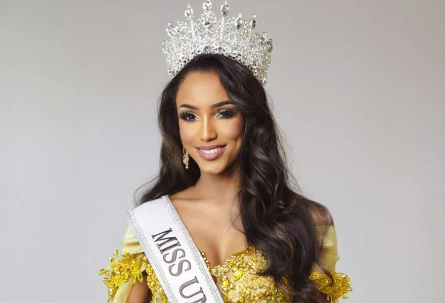 Detalii despre concurenta de la Miss Universe, care a căzut de pe scenă și a ajuns la Terapie Intensivă. „Nu se simte atât de bine”