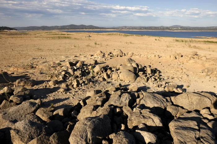 California: Lacul Folsom, aproape complet secat FOTO EPA-EFE