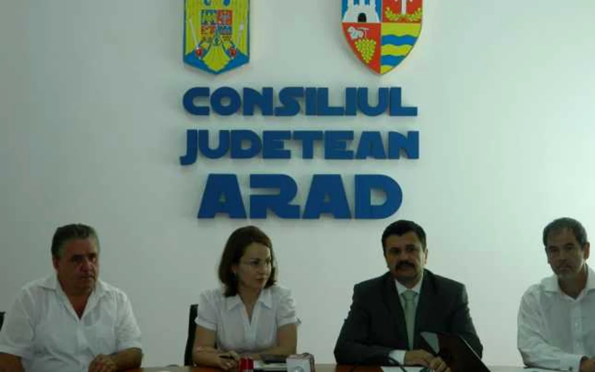Dan Balacel, Andreea
Cristoloveanu- ICCO Energ, Nicolae Ioţcu şi 

Ovidiu
Moşneag