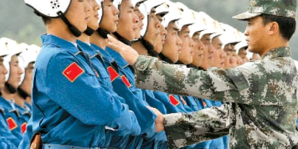 China îşi prezintă noile arme  de Ziua Naţională