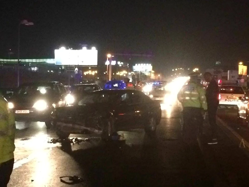 
    Accidentul s-a produs la ieşirea din Bucureşti  