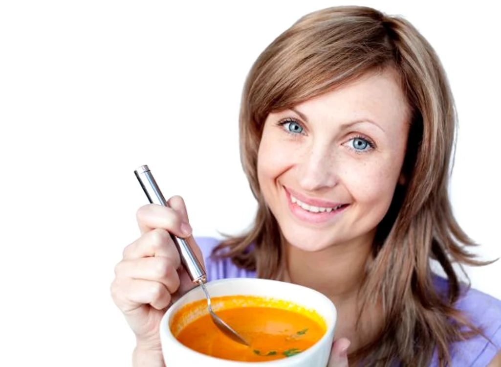 
    Supele sunt bogate în substanțe nutritive, hidratând în același timp organismulclicksanatate.ro  
