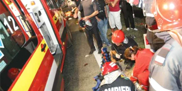 Impact cu şapte răniţi între Cârcea şi Coşoveni
