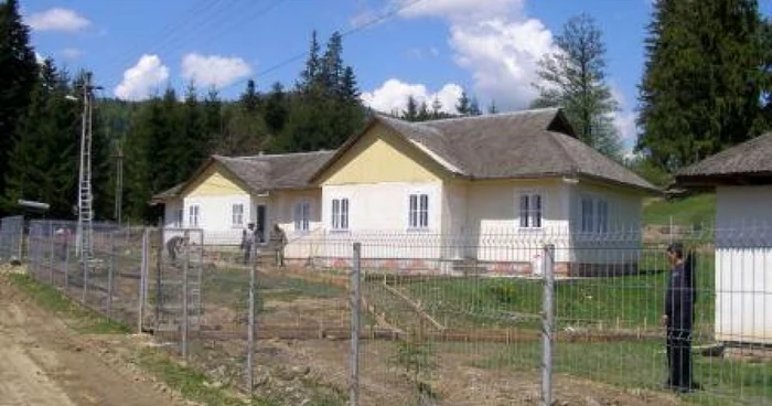 Căsuţele de la Soveja şi-au găsit locuitori. 